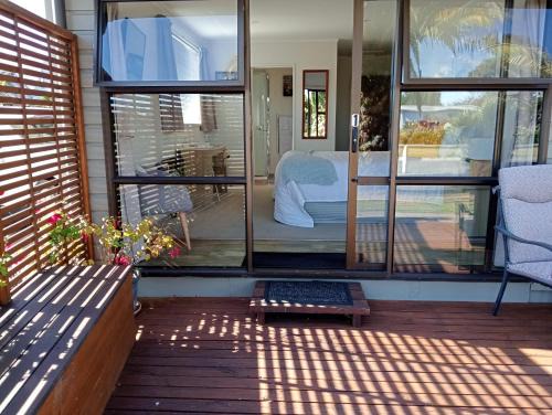 Westport Bed & Breakfast | Carters Beach Bed and Breakfast