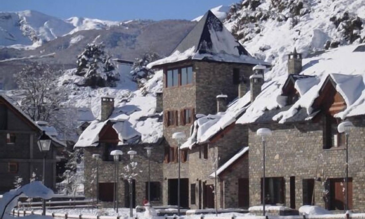 Sallent de Gallego Cottage | CASA ABADIA for 10/12 people