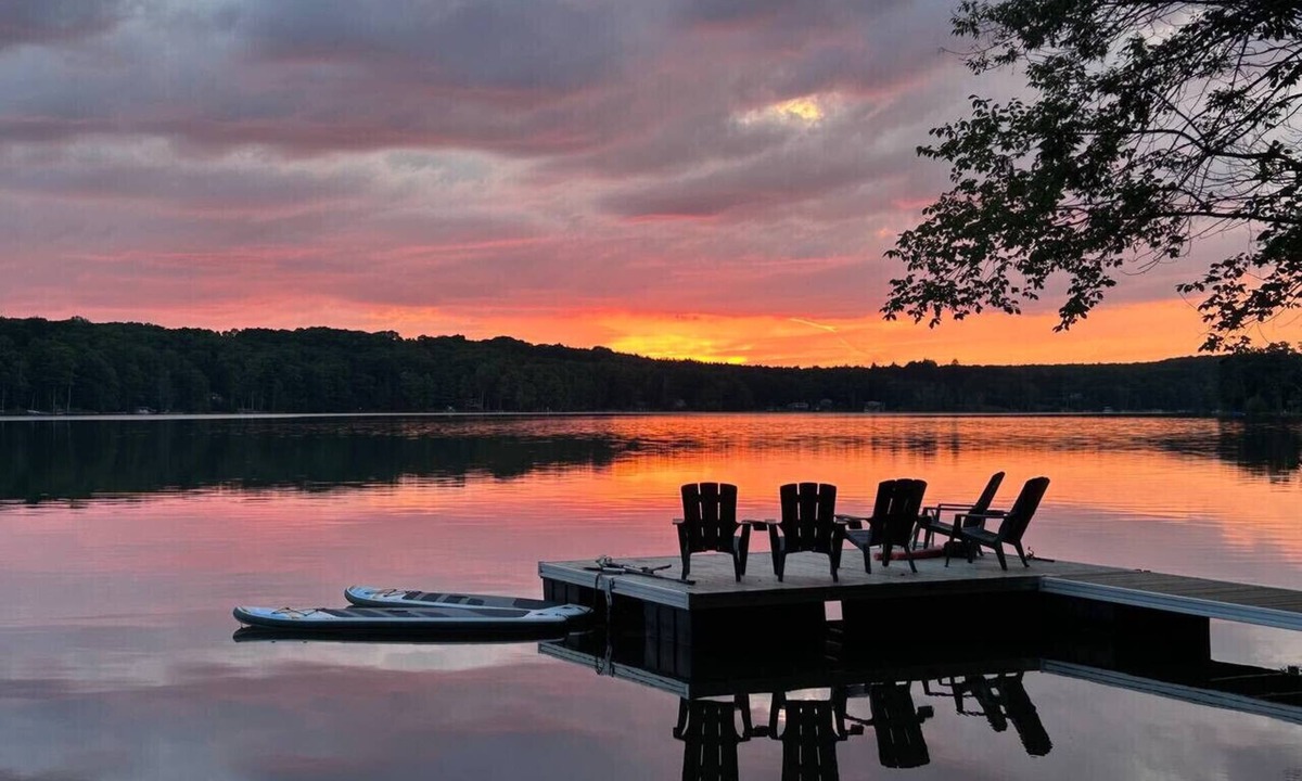 Tiny Cottage | Casa Albanese Cottage on Farlain Lake