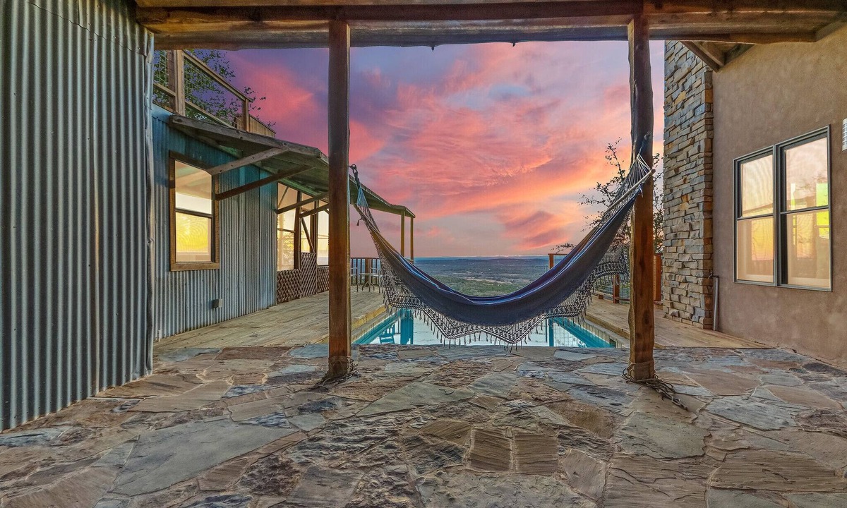 Wimberley House | Casa Artista I Romantic, Pool, Hot tub, Endless Views