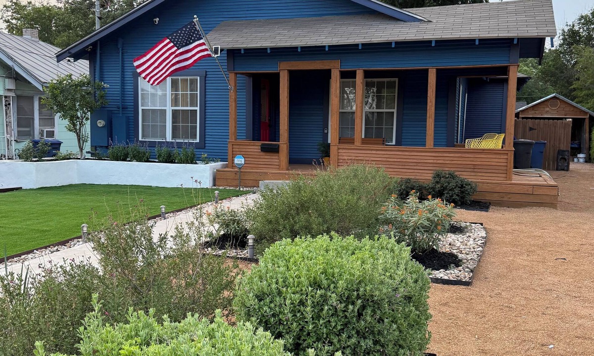 Denver Heights House | Casa Azul - Downtown Bungalow - Pet Friendly