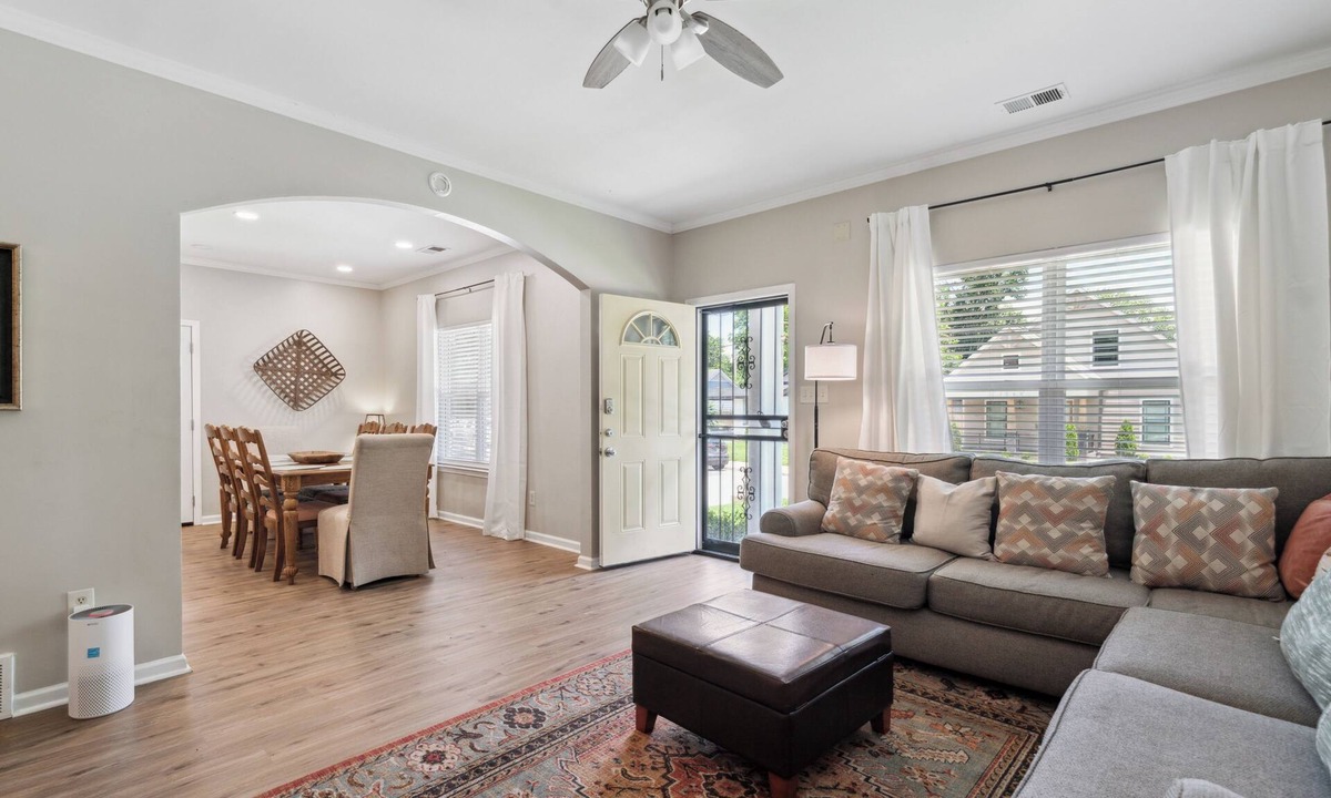 Cooper-Young Historic District Apartment | Casa Azul Memphis Midtown Cooper Young
