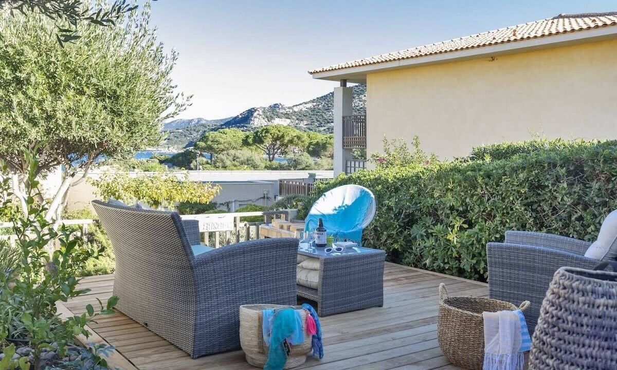 Marine de Saint Ambroggio Apartment | Casa Azul Turquesa