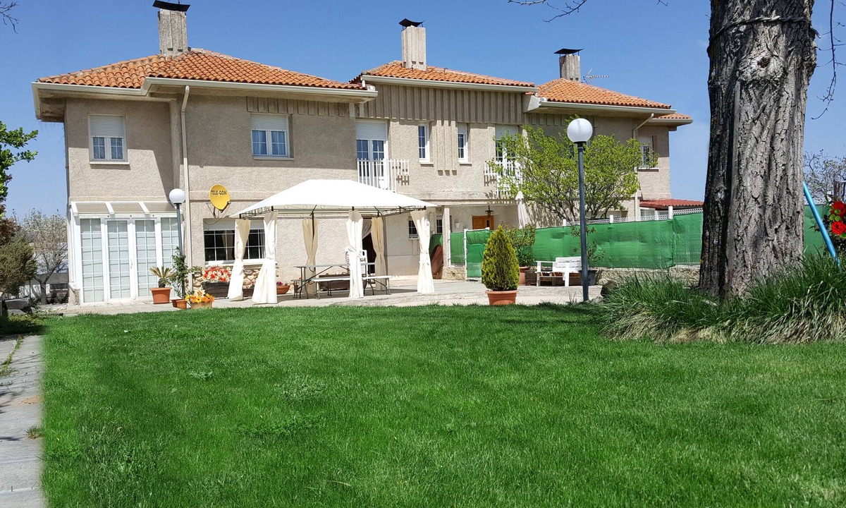 San Cristobal de Segovia Apartment | CASA BELLAVISTA. Our house is a haven of peace and tranquility.