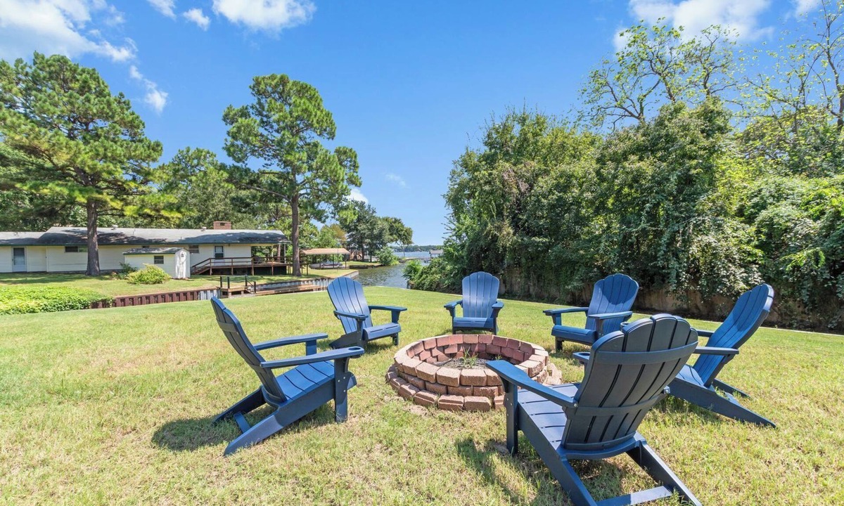 Cedar Creek Reservoir House | Casa Blanca at Cedar Creek Lake
