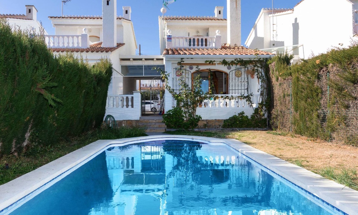 El Casalot House | Casa Blanca by Interhome