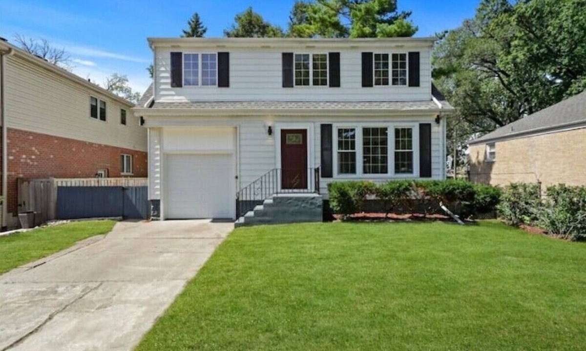 Oak Lawn House | Casa Blanca Midwayn