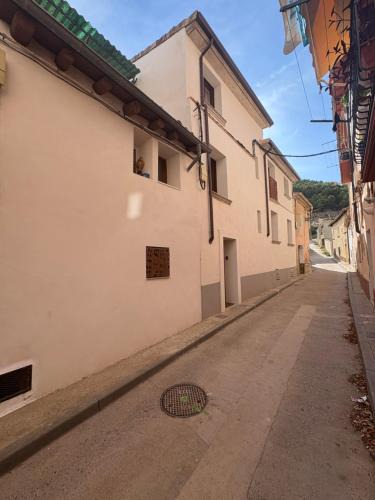 Ayerbe House | Casa Brillantes Completa