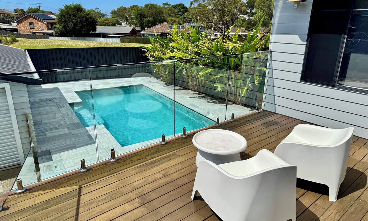 Belmont North House | Casa Calvi - Central location with Pool