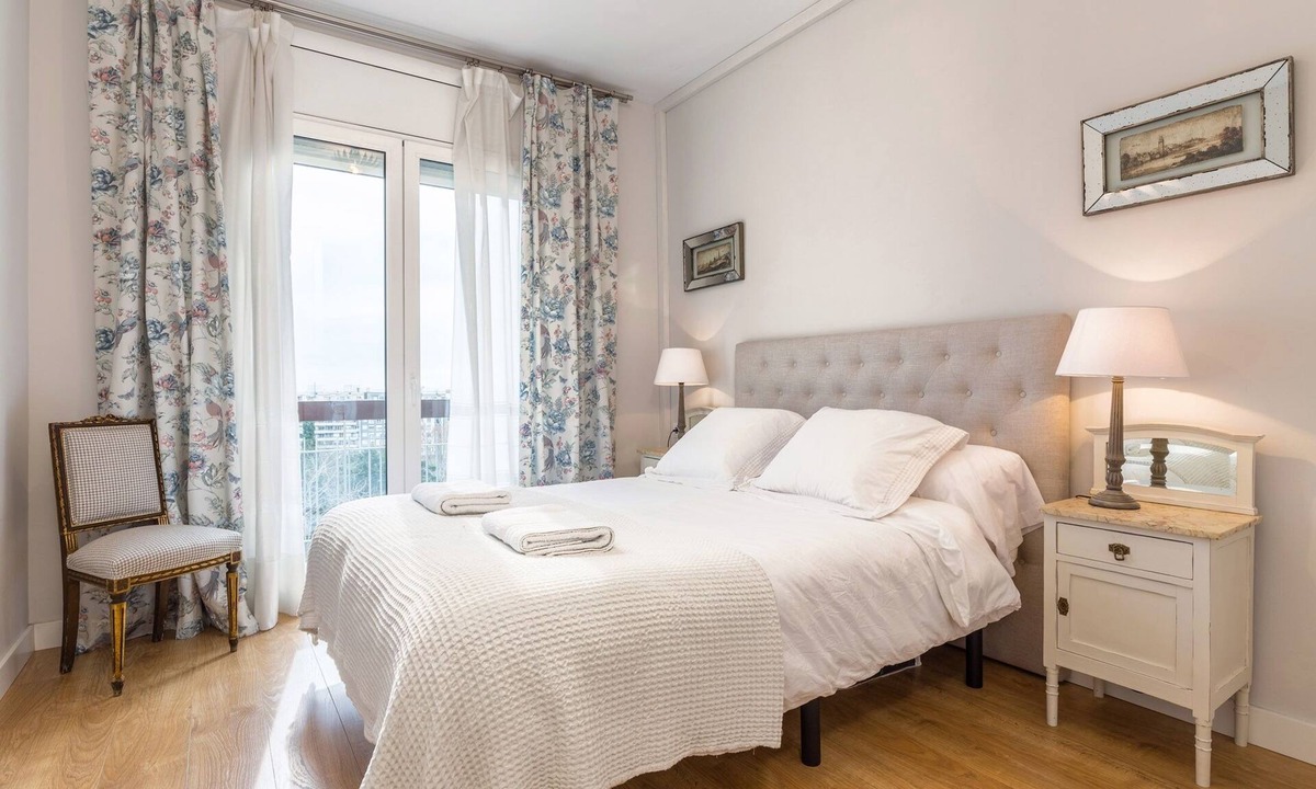 Can Baro Apartment | Casa Camelies apartment close to Park Guell - FREE WIFI
