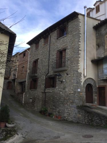 Lascuarre House | Casa Carbonero