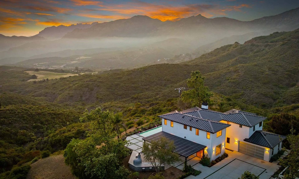 Malibu House | Casa Celeste by Oraklus