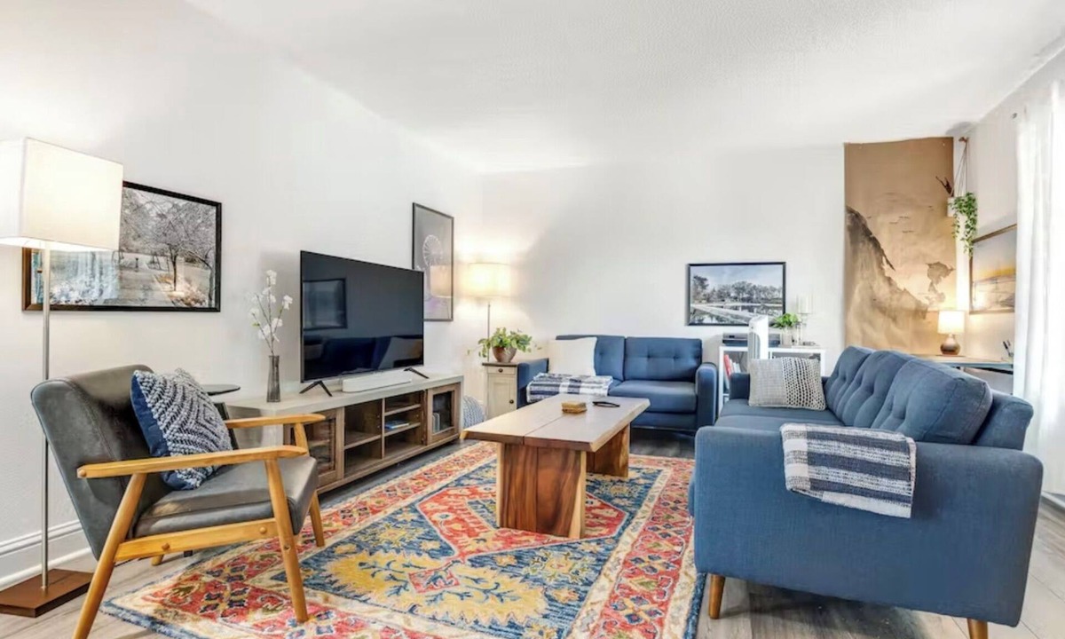 Santa Rosa House | Casa Colibrí Pet Friendly Wine Country Home Near the best of all things Sonoma