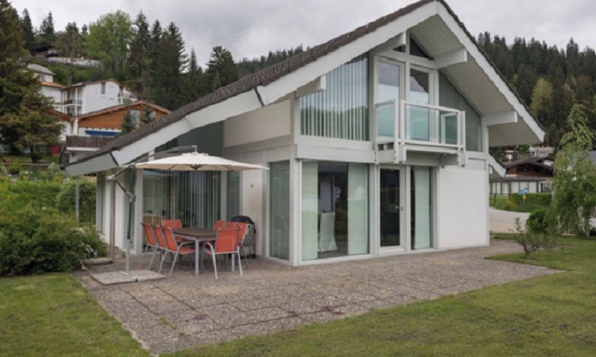Laax House | Casa Davinci, (Laax Cons). 5.5 Zimmerwohnung by Interhome