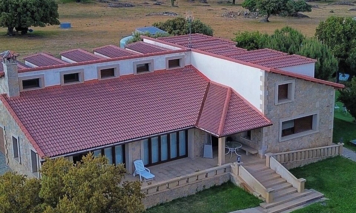 Gallegos de Sobrinos Cottage | CASA DE CAMPO EN LA SIERRA DE AVIAL EN FINCA DE 14 HA PARA USO DE LOS HUÉSPEDES