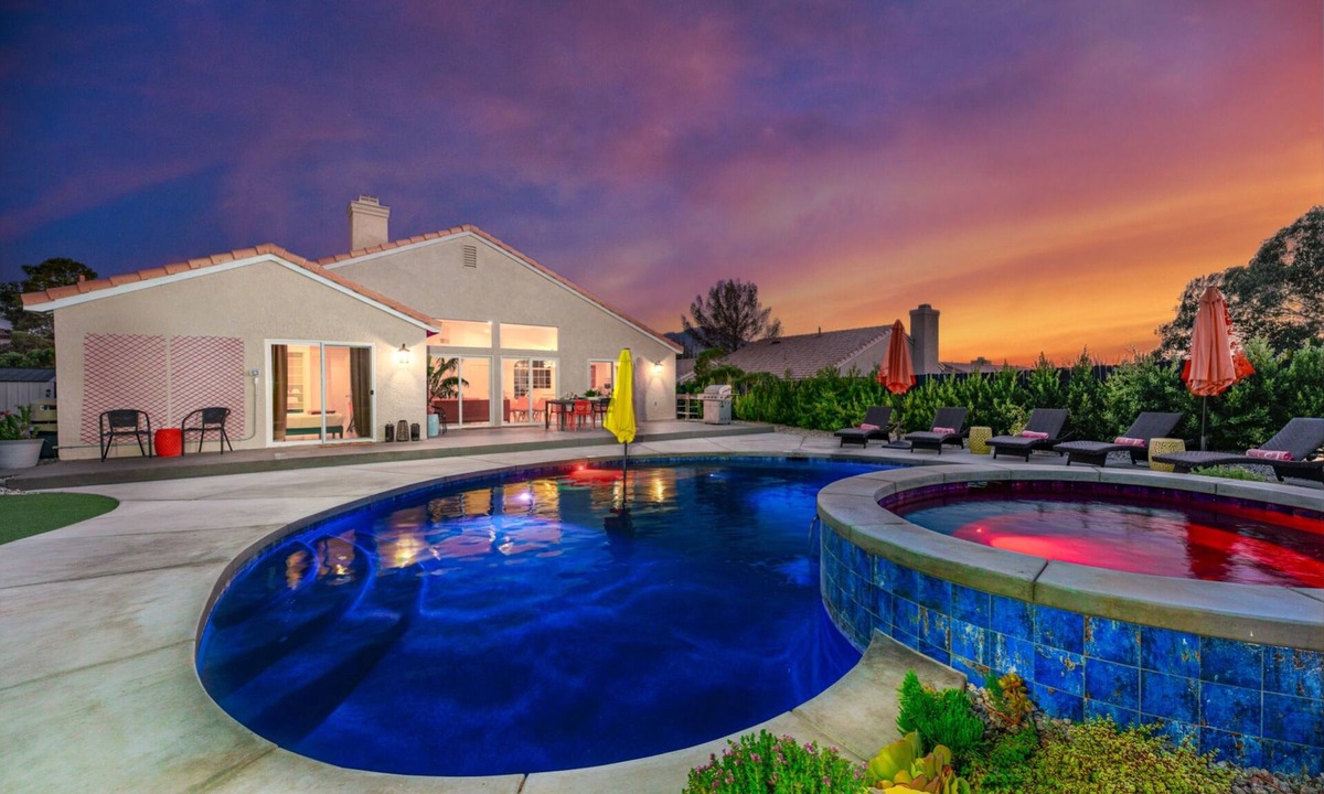 Desert Hot Springs House | Casa De Cadena/Air Hockey, Games, Firepit, BBQ