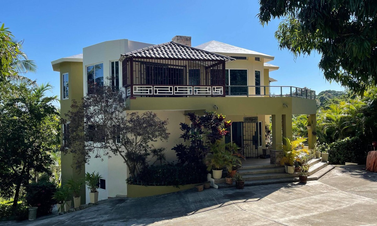 Pedro Brand Villa | Casa de campo La Cigua.