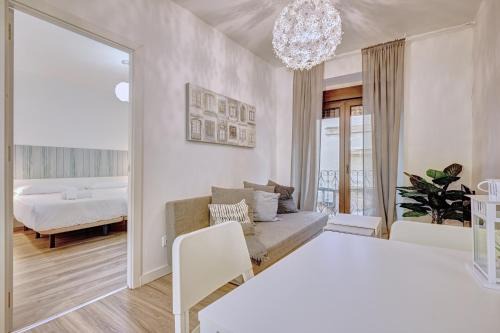 Haro Apartment | Casa De Esme l