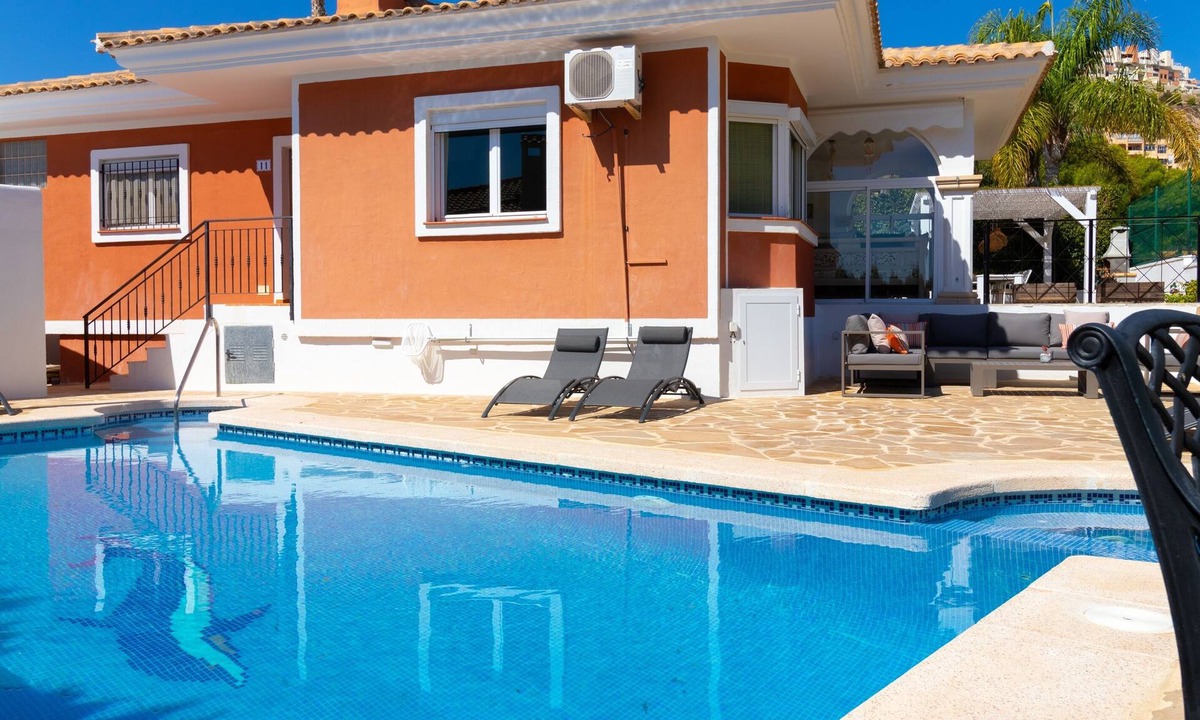 Hoya de los Patos Villa | Casa de Familia, luxury villa with private pool