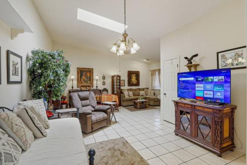 El Paso House | Casa de la Abuelita