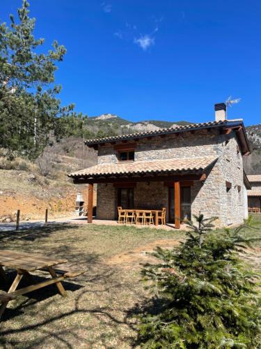 Castellar del Riu Ski Chalet | Casa de la Mestra, Espinalbet - ALBERGA