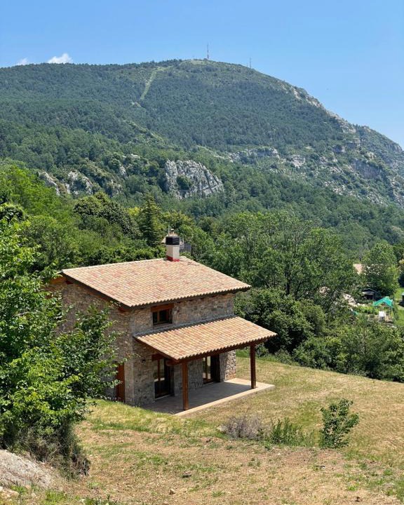 Castellar del Riu Ski Chalet | Casa de les Escoles, Espinalbet - ALBERGA