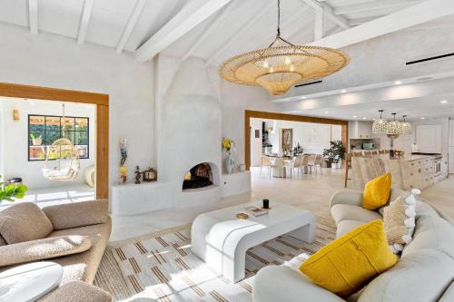 Warm Sands House | Casa De Tierra