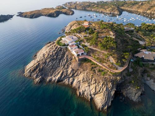 Portlligat Villa | Casa del Capitan