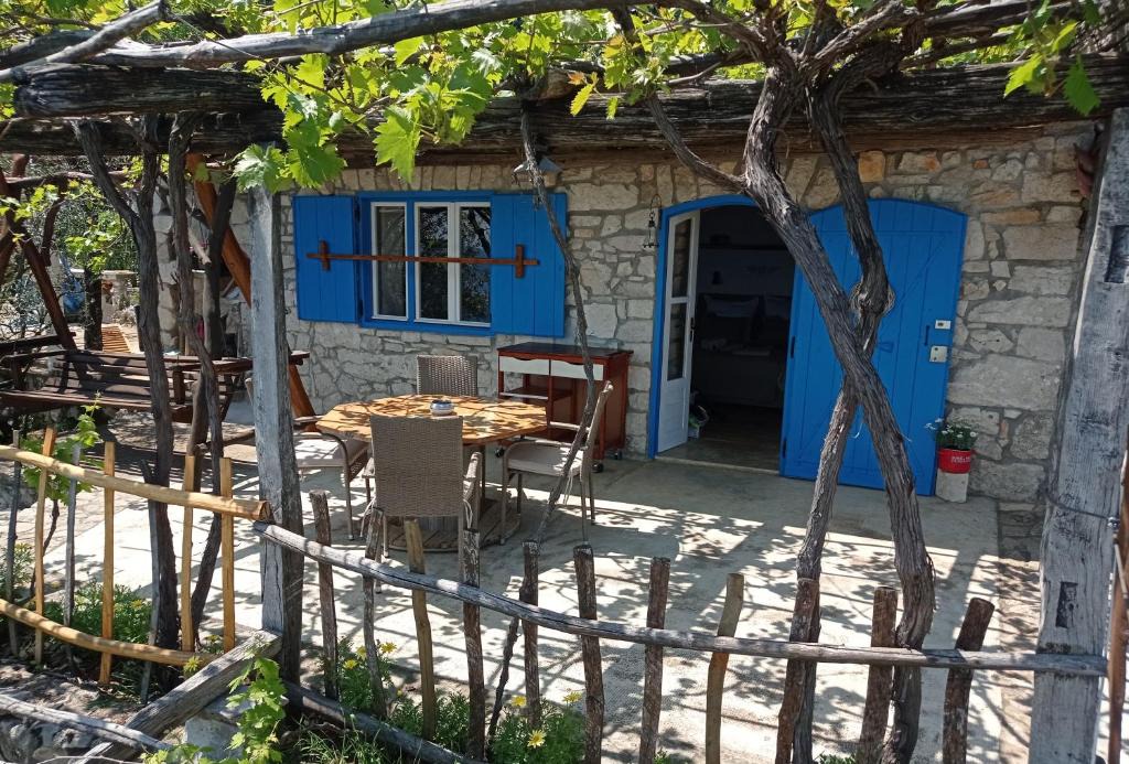 Mosenice House | Casa Delle Olive