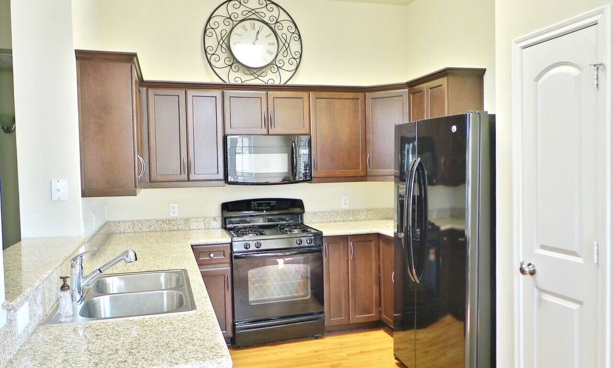 Bryan House | Casa di Vino - Backyard BBQ near Messina Hof