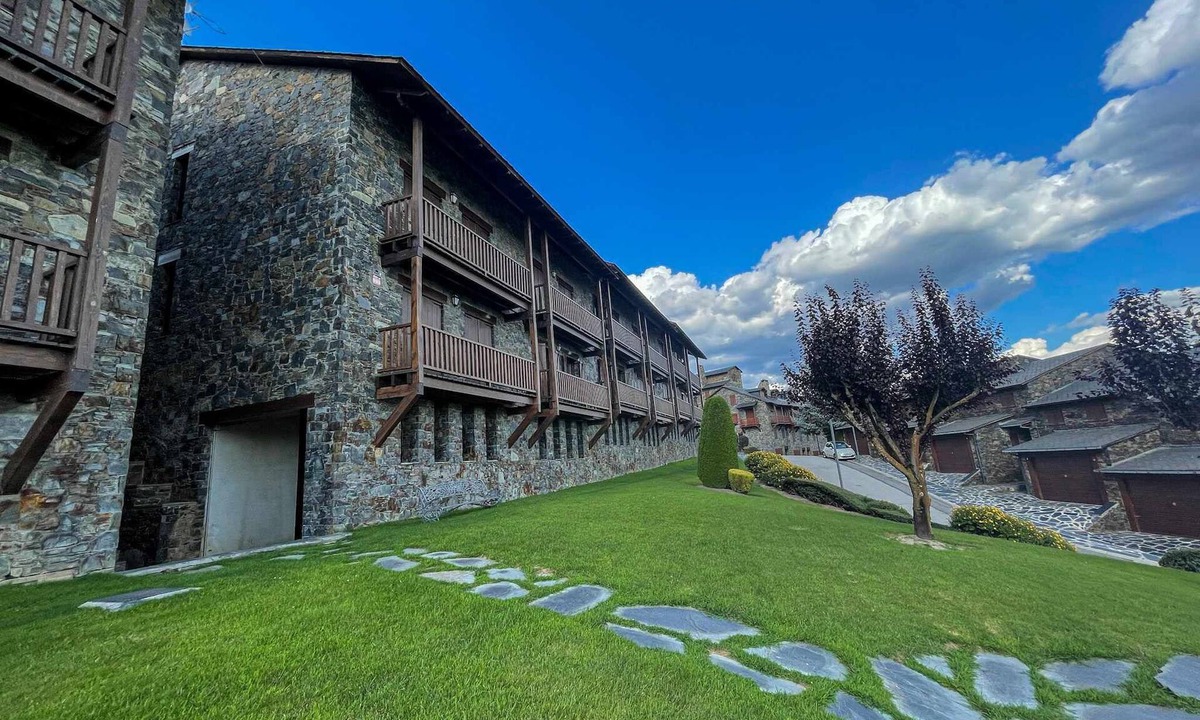 Ger House | Casa Elegancia, Pleta de Saga