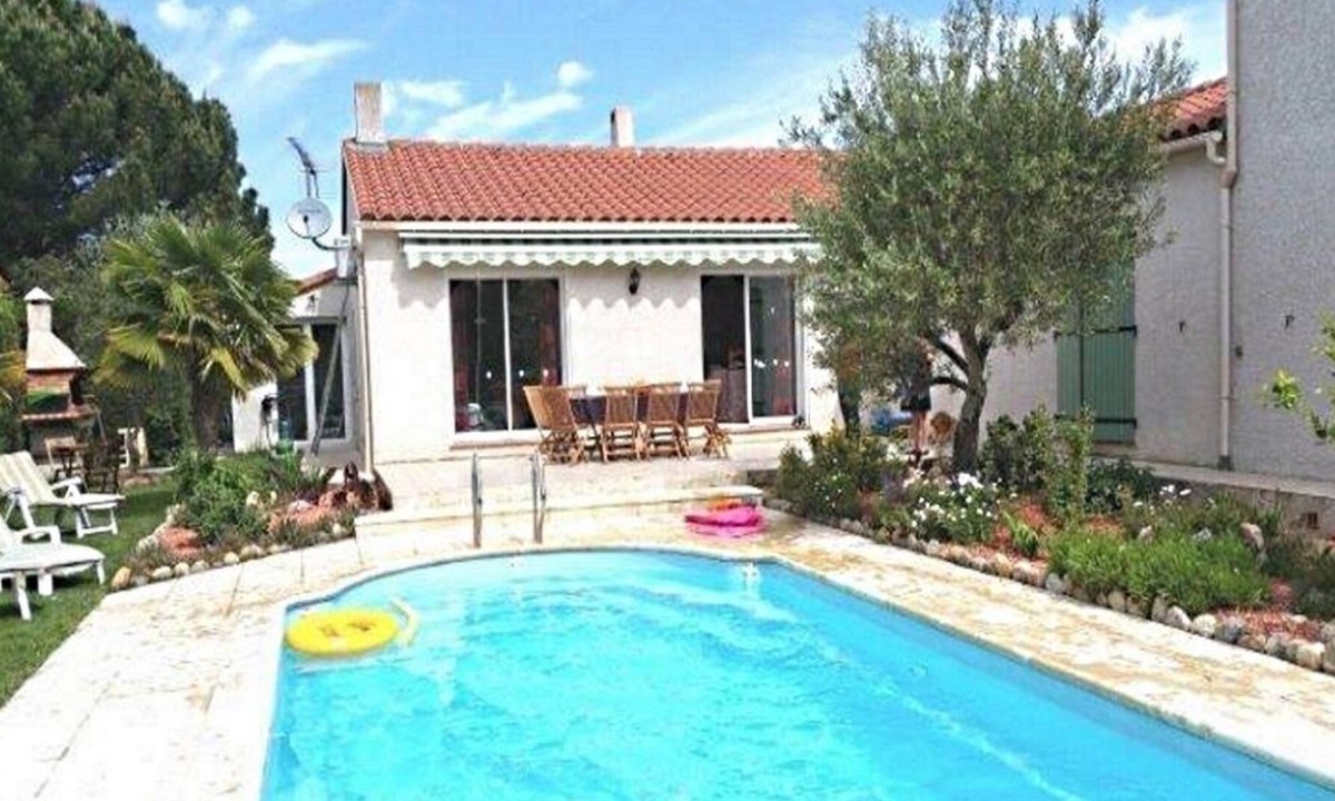 Brouilla Villa | CASA ELLIOT, 11km from the beaches, modern 6 bedroom villa, swimming pool