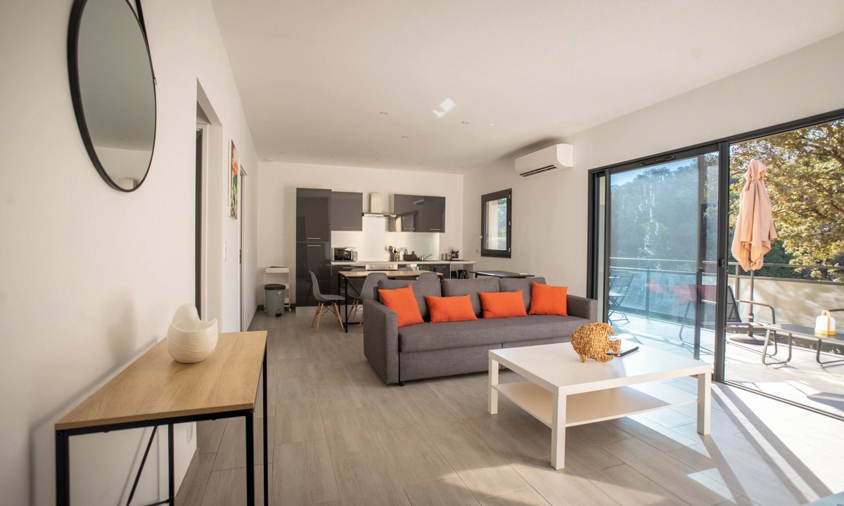 Sollacaro Apartment | Casa Emma