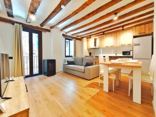 La Pobla de Lillet House | Casa en La Vila medieval de La Pobla de Lillet