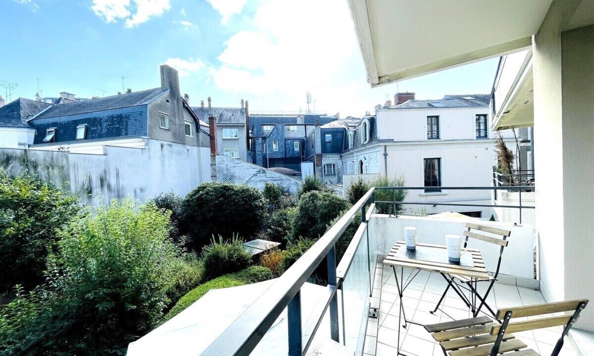 Downtown Angers Apartment | Casa Fluo : T2 Premium - Hyper Centre - Balcony