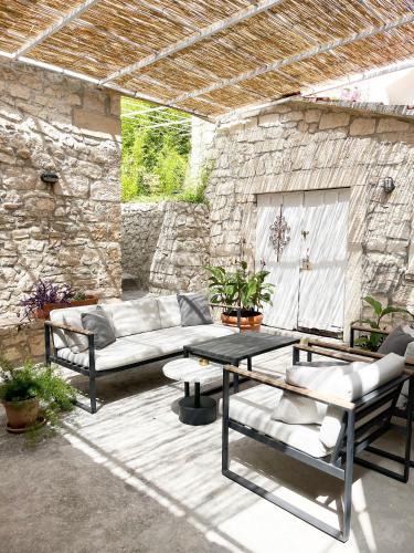 Hvar Old Town House | Casa Gojave - Authentic Hvar House with Garden