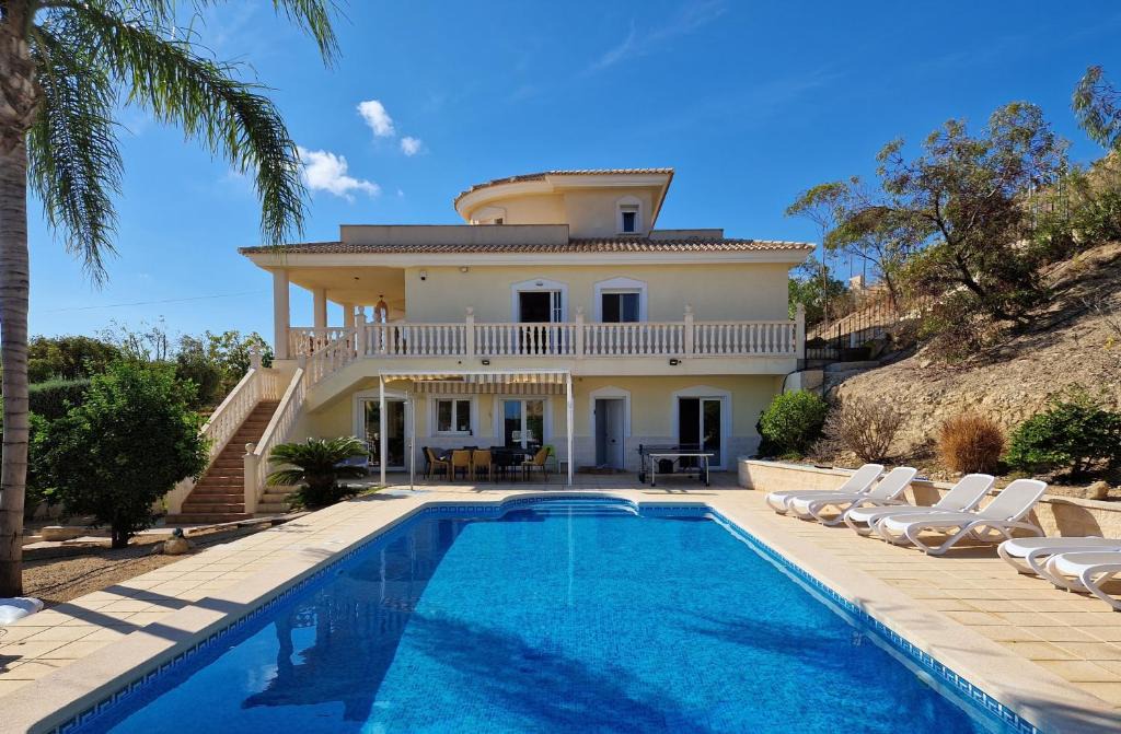 Mutxamel House | Casa Gran Mirador - Ruime vakantie villa met groot privé zwembad 8-14 pers