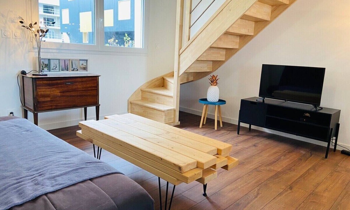 Trelaze House | Casa Granda - 5 bedroom house - Parking - Comfort