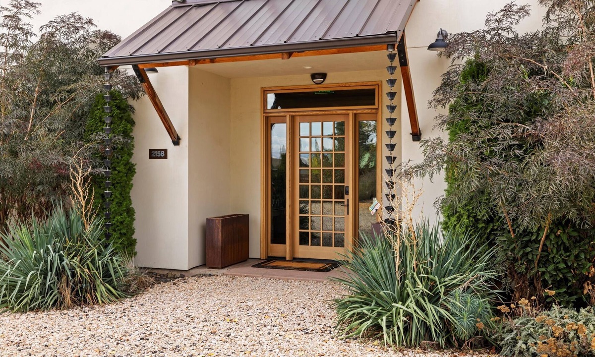 Walla Walla House | Casa Grosgrain-Gorgeous views, On-Site winery