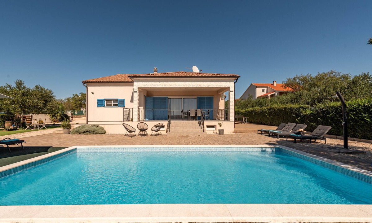 Tinj Villa | Casa Kamber with pool