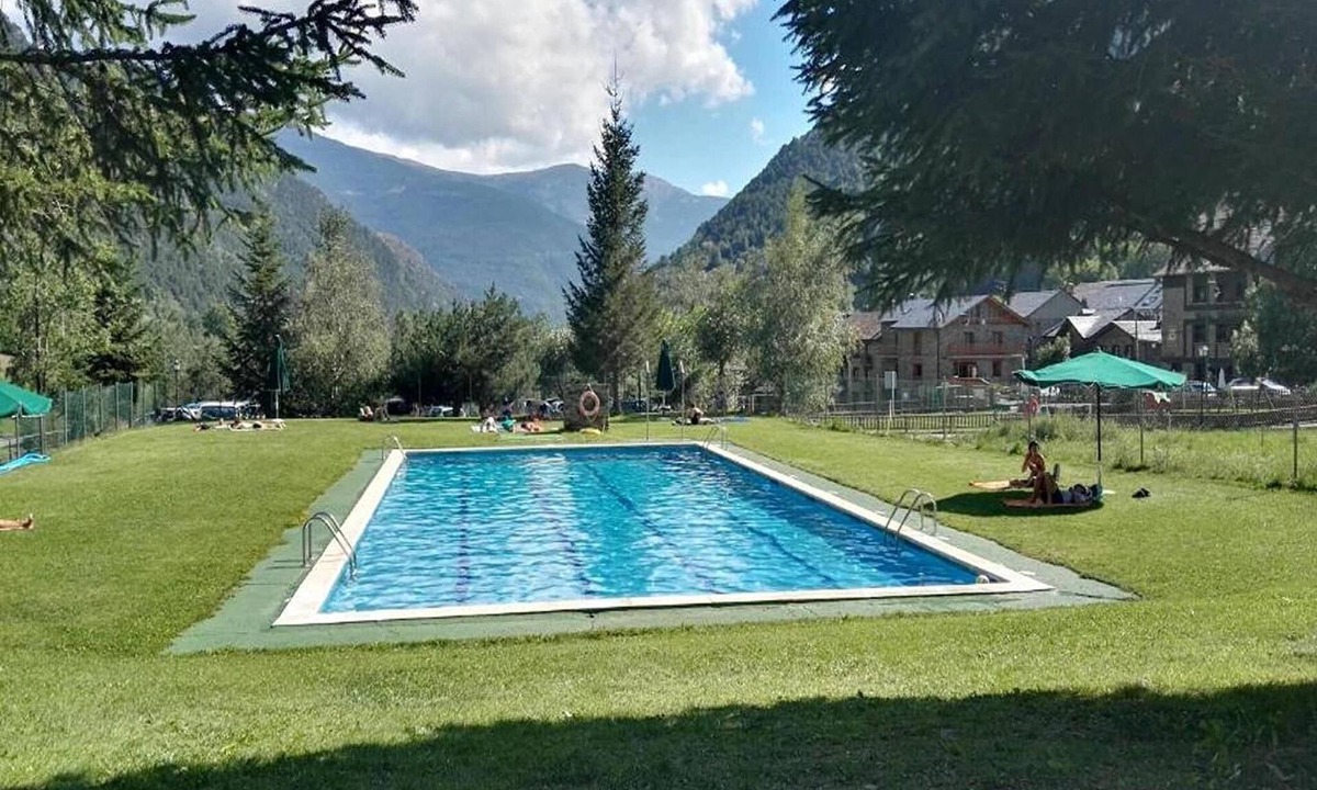 Areu House | Casa La Pica with access to the garden