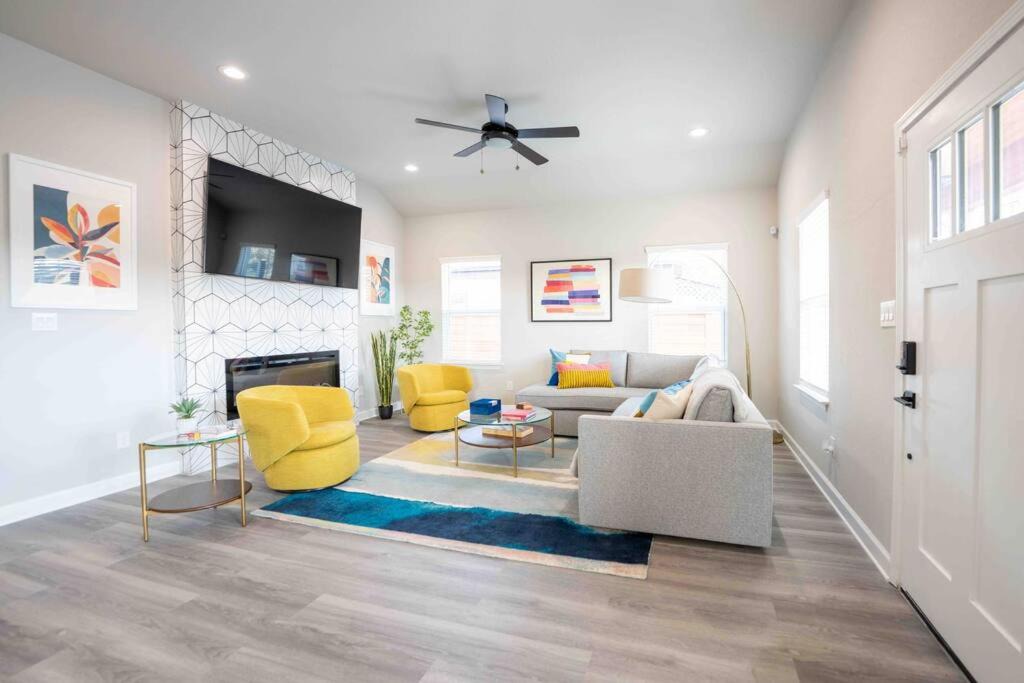 Southtown Villa | Casa Lavaca Luxury