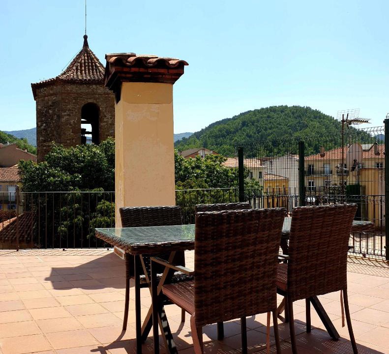 Sant Joan de Les Abadesses Apartment | Casa Lola - Terraza panorámica en el centro del pueblo
