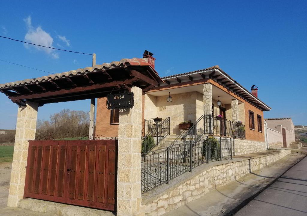 Peral de Arlanza House | Casa Los Lagares