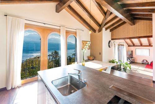 Brione sopra Minusio Apartment | CASA LUNA - WONDERFUL LAKE VIEW