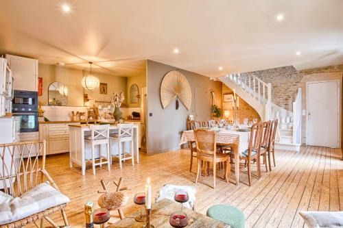Courseulles-sur-Mer House | Casa Maôme, Charmant Gîte 8 personnes à Courseulles sur mer