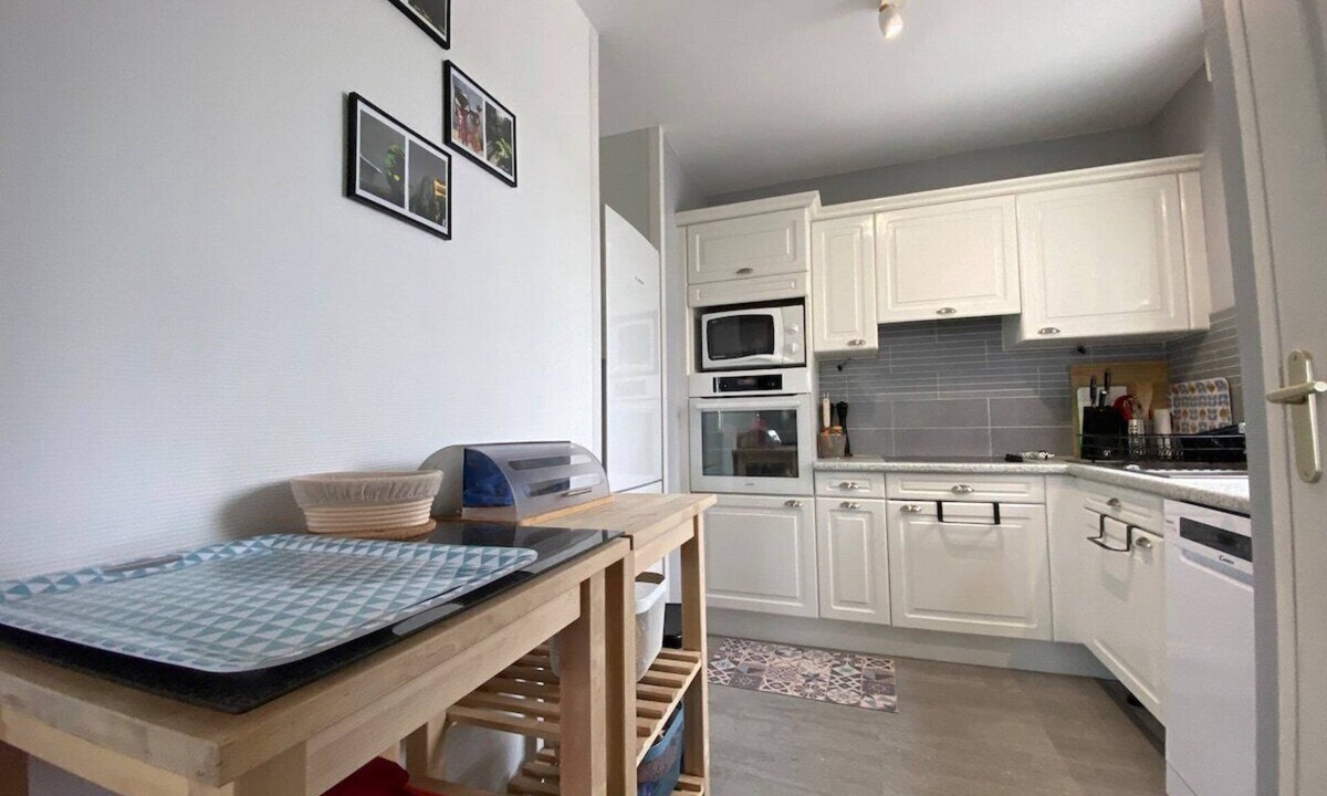 Madeleine - Saint-Leonard Apartment | Casa Mafate : Town centre - Balcony -Parking