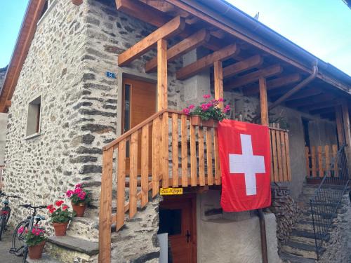 Roveredo Ski Chalet | Casa Majagatt Holiday Home