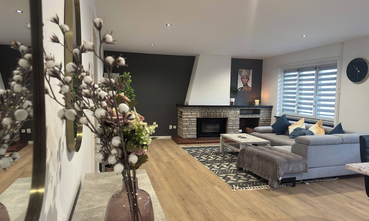 Montigny-les-Metz House | Casa Majorelle ~ free parking & Wifi