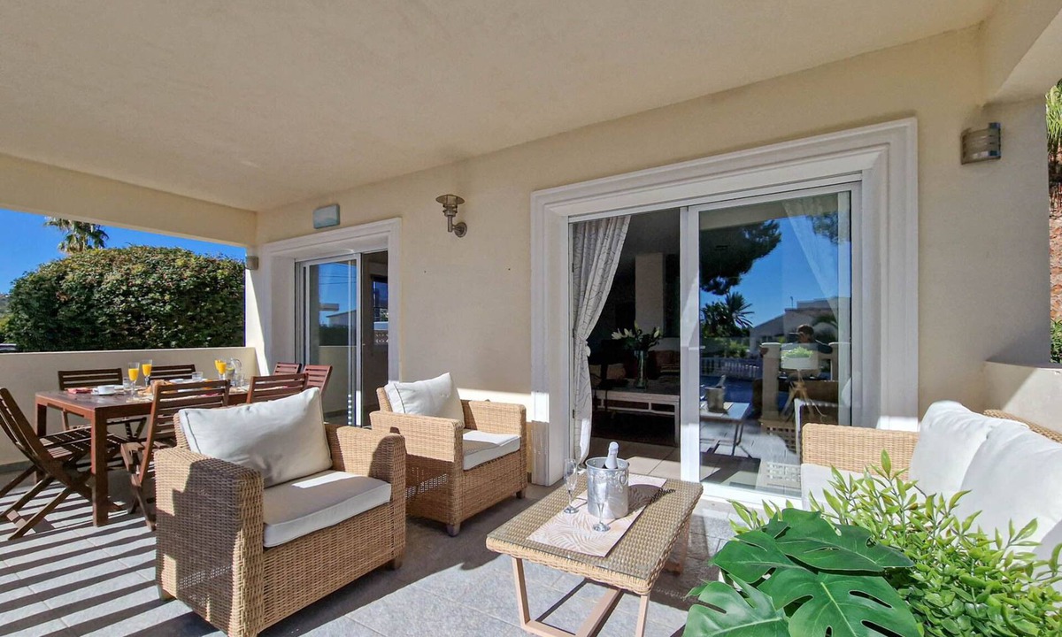 San Jaime Villa | Casa Maria - Stunning 4 Bedroom Villa Moraira. Private Pool AND Airconditiong